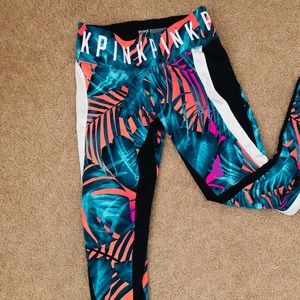 Victoria’s Secret pink ultimate legging